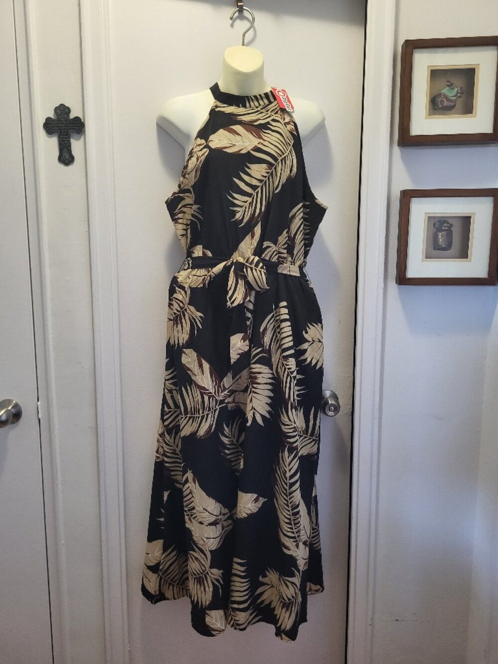 WOMENS DRESS  (NEW)